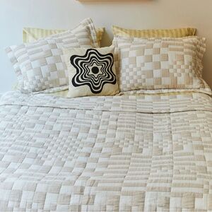 DUSEN DUSEN CHECK COVERLET SET